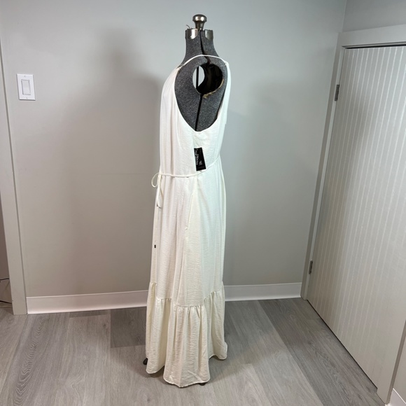 NWT Women's INC Cream Maxi Halter Dress Size 16 - Picture 3 of 12